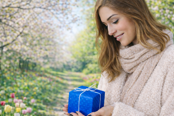 Новость Весенняя акция от «VEREND»: подарки при оформлении заказа